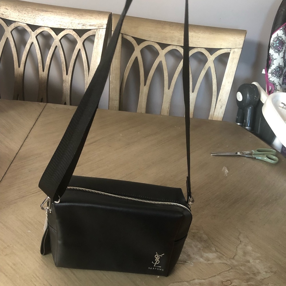 - Yves Saint Laurent YSL Black zip close Toiletries Bag  in to crossbody b… - Picture 11 of 12